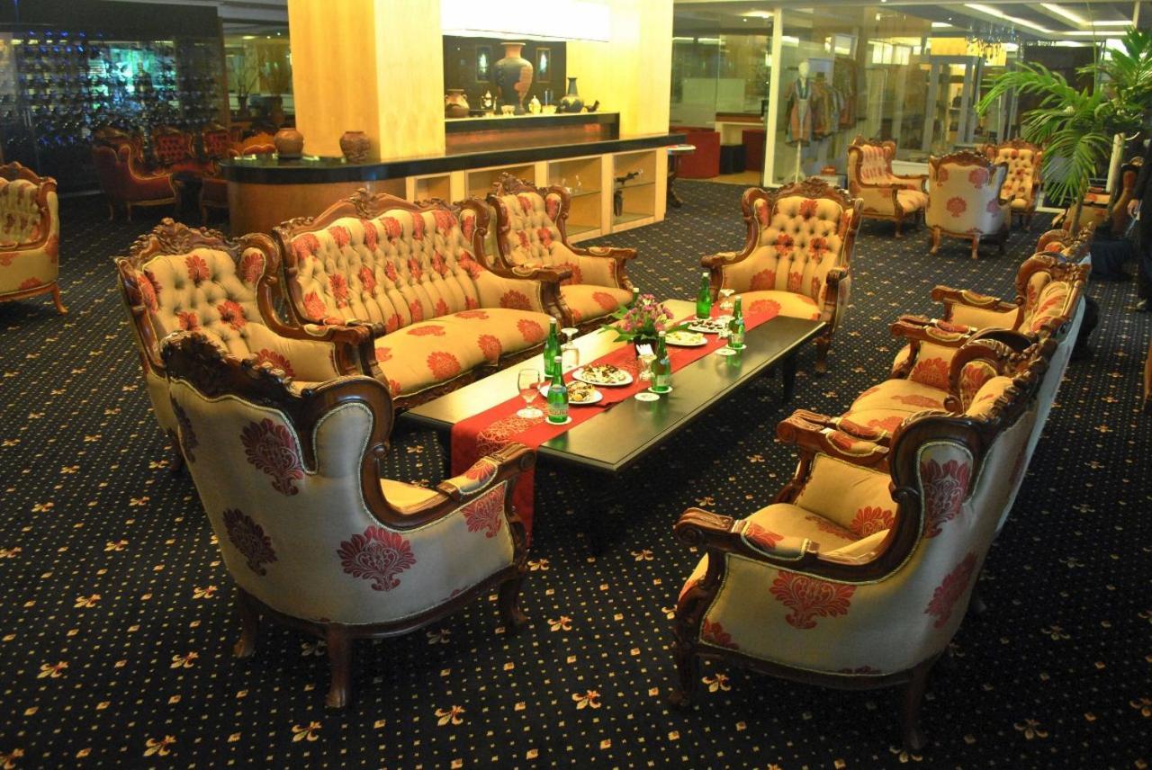 סמרינדה Bumi Senyiur Hotel מראה חיצוני תמונה
