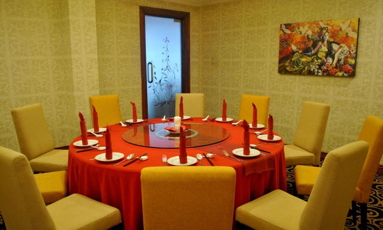 סמרינדה Bumi Senyiur Hotel מראה חיצוני תמונה